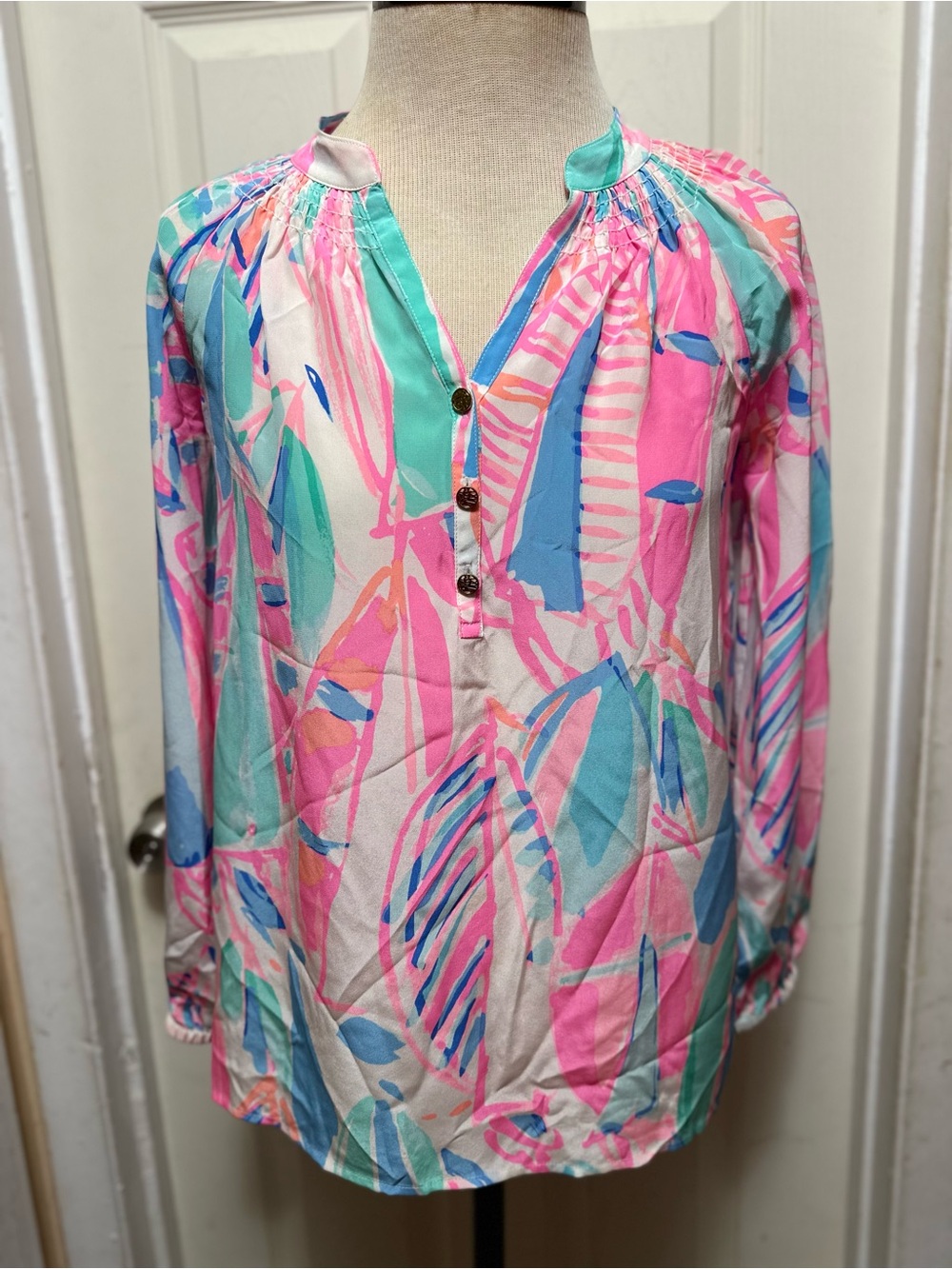 Lilly Pulitzer Elsa Silk Top XXS Out To Sea Sailboat Palm Print   #653